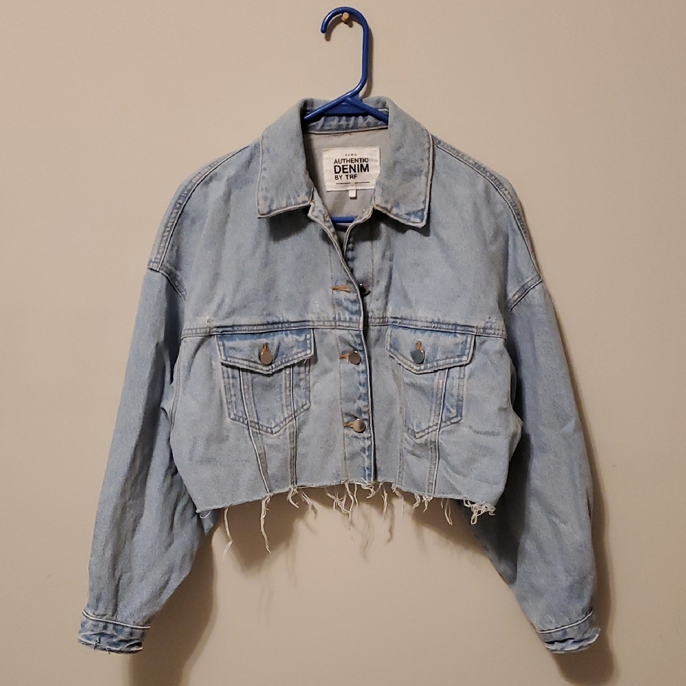 Light Blue Cropped Denim Jacket
